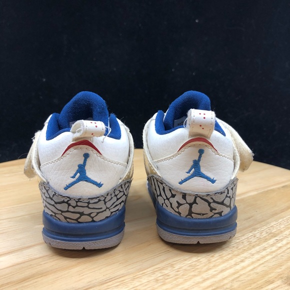 Baby jordan 3 size 4c white/navy elephant print - Picture 6 of 9